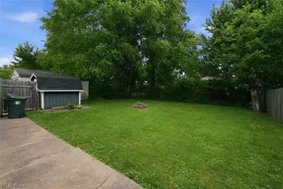2806 Harmont Avenue NE, Canton, OH 44705 - Photo 29