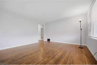 2806 Harmont Avenue NE, Canton, OH 44705 - Photo 9