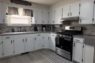 538 S Silver St, Louisville, OH 44641 - Photo 15