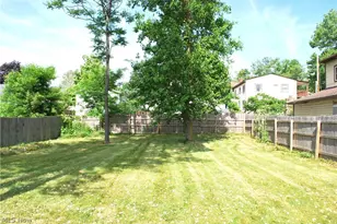 320 Broadway St, Amherst, OH 44001 - Photo 23