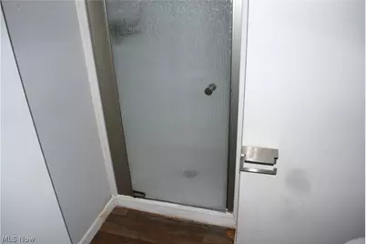 320 Broadway Street, Amherst, OH 44001 - Photo 11