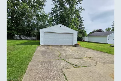 3205 Starlite Drive NW, Warren, OH 44485 - Photo 3