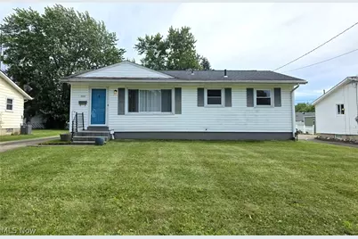 3205 Starlite Drive NW, Warren, OH 44485 - Photo 1