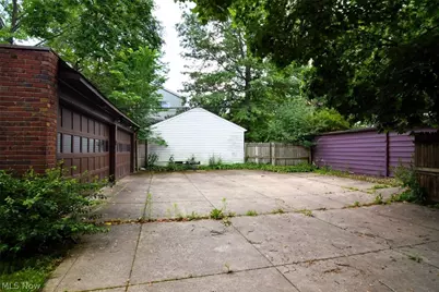 19000 Winslow Road, Huber Heights, OH 44122 - Photo 45
