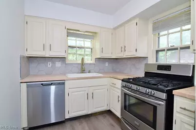 19000 Winslow Road, Huber Heights, OH 44122 - Photo 25