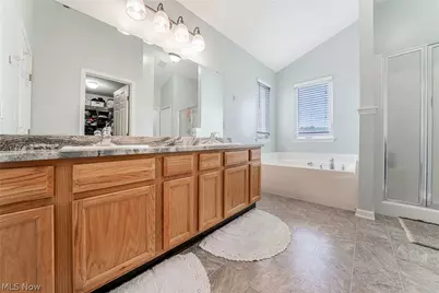 38327 Humphrey Circle, North Ridgeville, OH 44039 - Photo 25