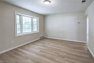 861 Oak St, Elyria, OH 44035 - Photo 13