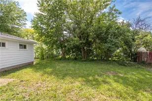 861 Oak St, Elyria, OH 44035 - Photo 37