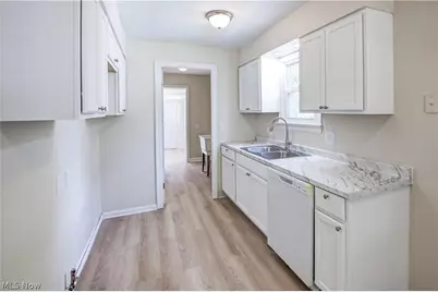 861 Oak Street, Elyria, OH 44035 - Photo 7