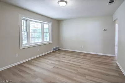 861 Oak Street, Elyria, OH 44035 - Photo 13