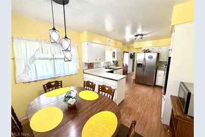 6291 Veterans Blvd, Chester, WV 26034 - Photo 9
