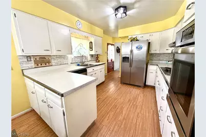 6291 Veterans Blvd, Chester, WV 26034 - Photo 13