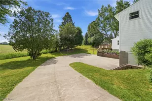 1430 Whitehall Dr, Mogadore, OH 44260 - Photo 11