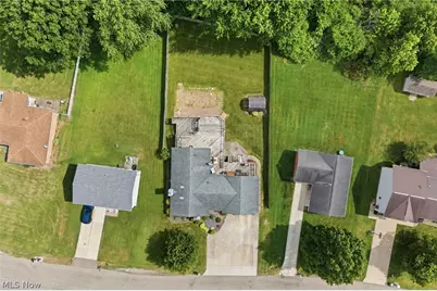 5766 Drenta Circle SW, Navarre, OH 44662 - Photo 39