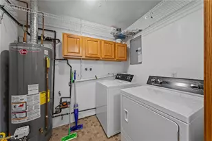 5766 Drenta Cir SW, Navarre, OH 44662 - Photo 21