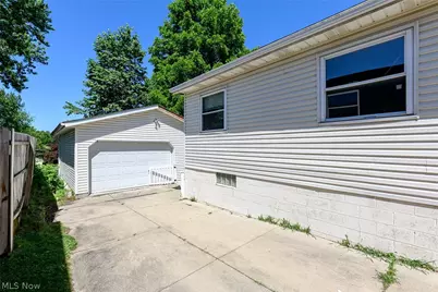 152 Kreiner Avenue, Akron, OH 44312 - Photo 33