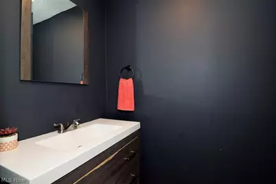 1031 E Wallings Road, Grandview Heights, OH 44147 - Photo 23