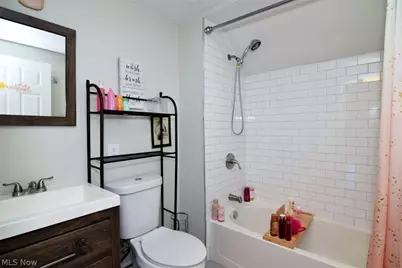1031 E Wallings Road, Grandview Heights, OH 44147 - Photo 35