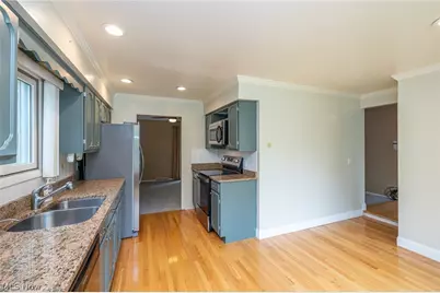 4668 Azalea Lane, North Olmsted, OH 44070 - Photo 9