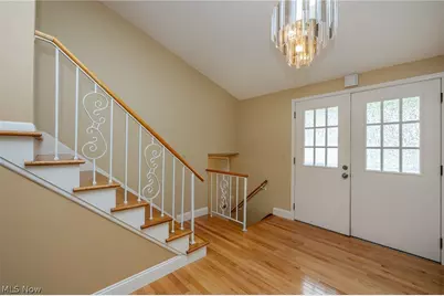 4668 Azalea Lane, North Olmsted, OH 44070 - Photo 5