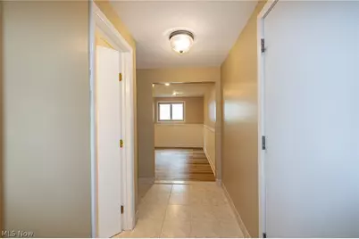 4668 Azalea Lane, North Olmsted, OH 44070 - Photo 17