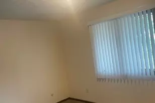6218 Island Dr, Canton, OH 44718 - Photo 7