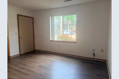 1898 Springfield Lake Boulevard #105, Akron, OH 44312 - Photo 5