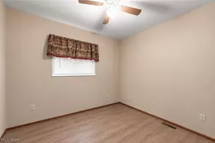 2154 Eastlawn St, Lorain, OH 44052 - Photo 25