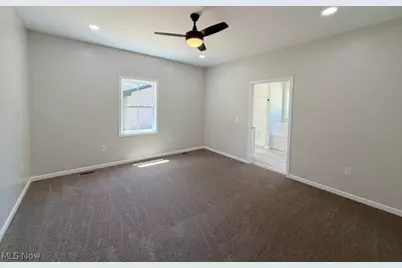 136 S Chestnut Street, Gnadenhutten, OH 44629 - Photo 13