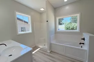 136 S Chestnut St, Gnadenhutten, OH 44629 - Photo 15