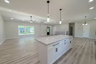 136 S Chestnut St, Gnadenhutten, OH 44629 - Photo 11