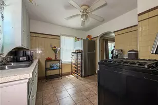 548 Cambridge Ave, Youngstown, OH 44502 - Photo 7