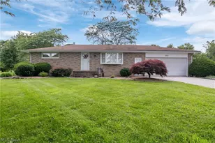1461 Deermont Ave SW, Massillon, OH 44647 - Photo 3
