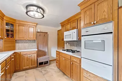 1461 Deermont Avenue SW, Massillon, OH 44647 - Photo 11