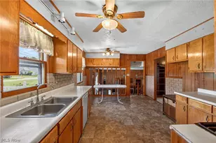 2115 Kenyon Ave NW, Massillon, OH 44647 - Photo 3