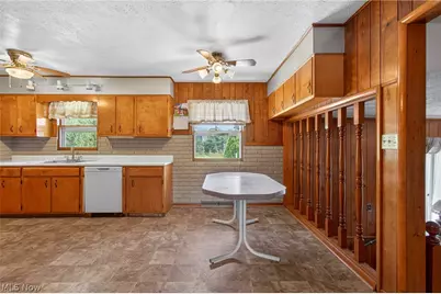 2115 Kenyon Avenue NW, Massillon, OH 44647 - Photo 5