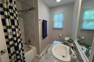 1351 Winhurst Dr, Akron, OH 44313 - Photo 9