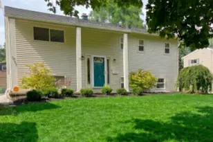 1351 Winhurst Dr, Akron, OH 44313 - Photo 1