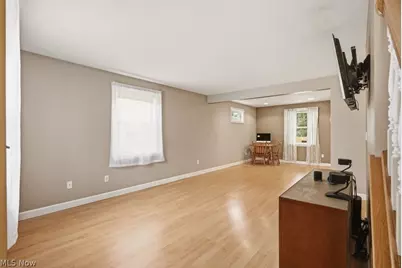 38235 Woodside Avenue, Willoughby, OH 44094 - Photo 5