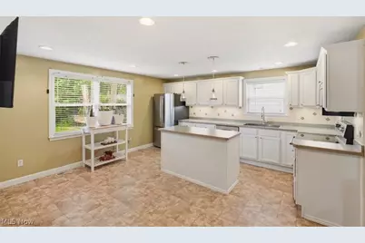 38235 Woodside Avenue, Willoughby, OH 44094 - Photo 15