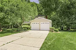 9090 Aileen Dr, Mentor, OH 44060 - Photo 43