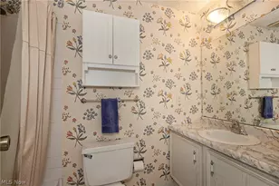9090 Aileen Dr, Mentor, OH 44060 - Photo 21