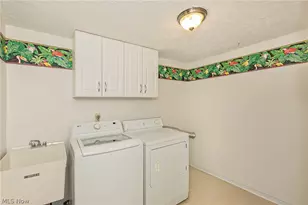 9090 Aileen Dr, Mentor, OH 44060 - Photo 27