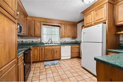 5520 Apple Ridge Circle, Clinton, OH 44216 - Photo 15