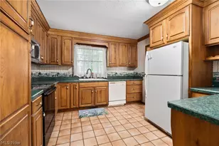 5520 Apple Ridge Cir, Clinton, OH 44216 - Photo 15