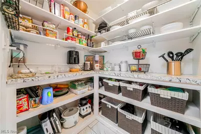 6165 Creekside Lane, North Ridgeville, OH 44039 - Photo 9