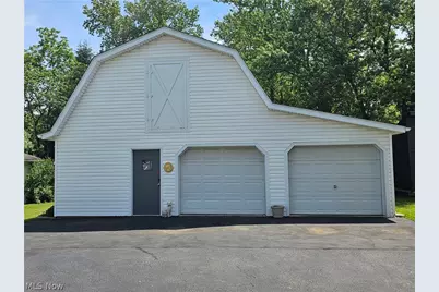 116 Moffet Avenue, Chardon, OH 44024 - Photo 7