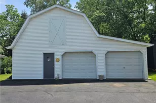 116 Moffet Ave, Chardon, OH 44024 - Photo 7