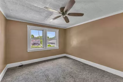 422 5th Street, Struthers, OH 44471 - Photo 13