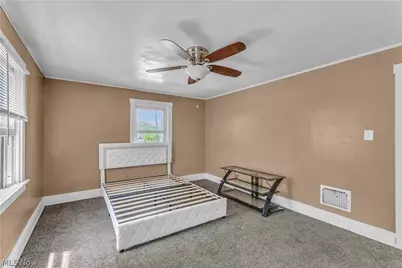 422 5th Street, Struthers, OH 44471 - Photo 17